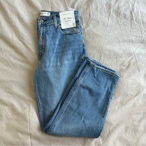 NWT Abercrombie mom jeans